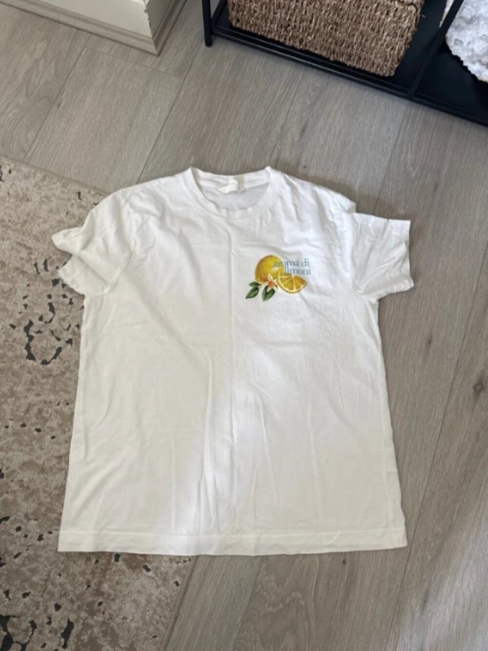 H&M lemon Tshirt